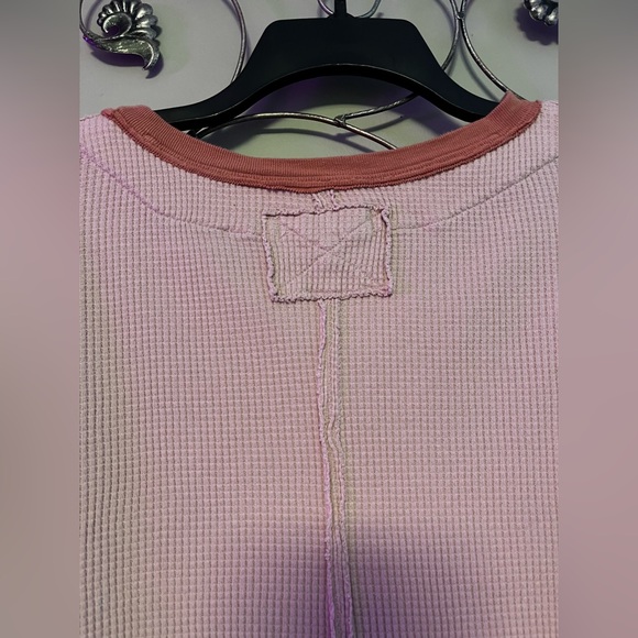Nwot WE THE FREE Jayson Ringer Tee
PINK size small oversized - Picture 12 of 16